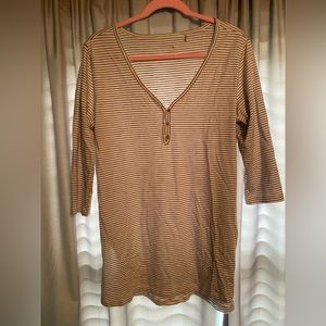 Quarter sleeve blouse